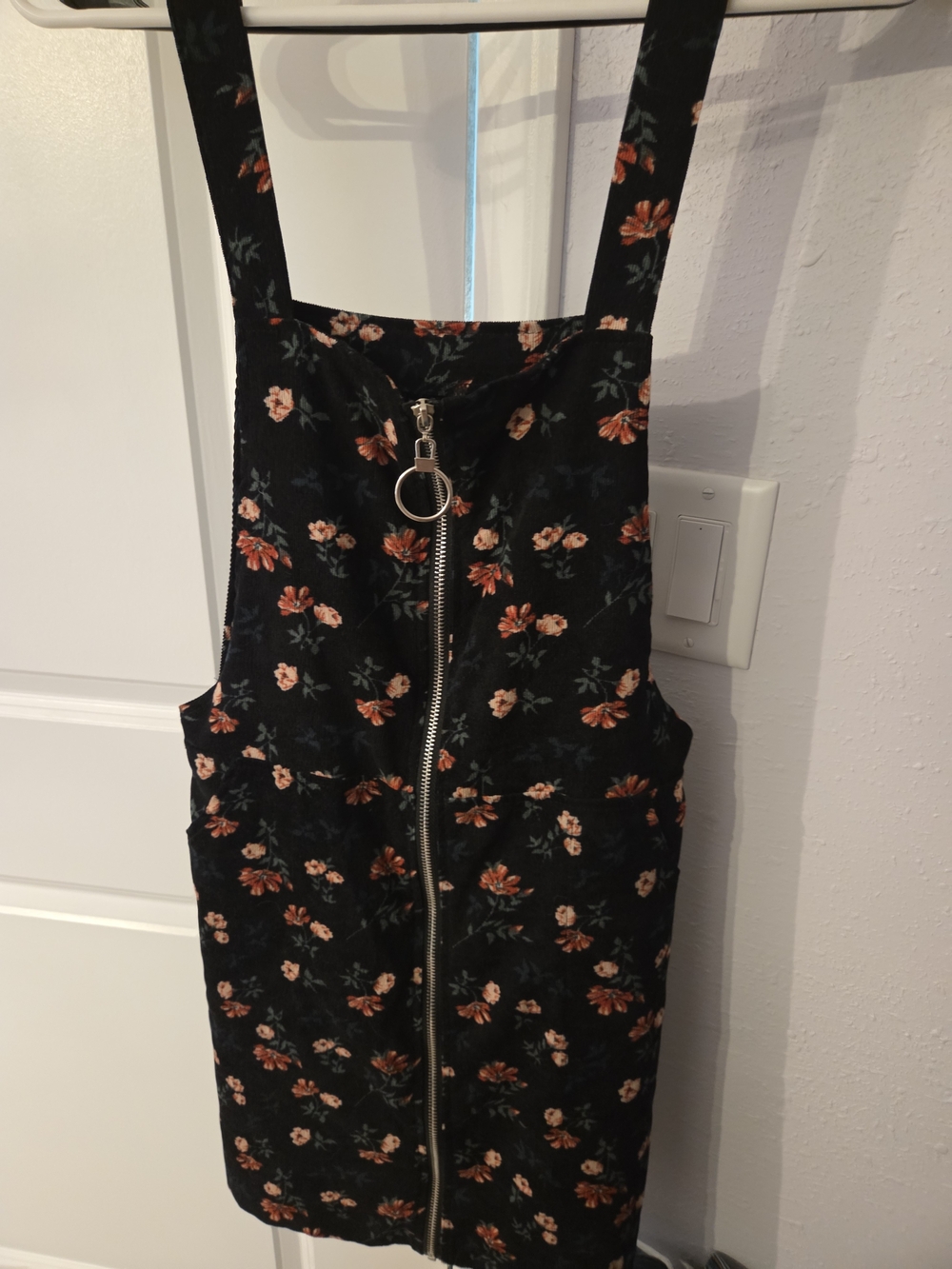 Black Floral Zip-Front Pinafore Dress